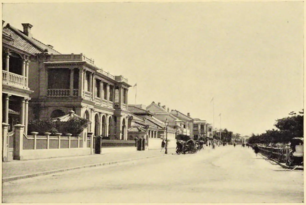 Bund (Street Following the Shore) at Kobe (Japan: Described and Illustrated by the Japanese, Section 9, leaf 46)