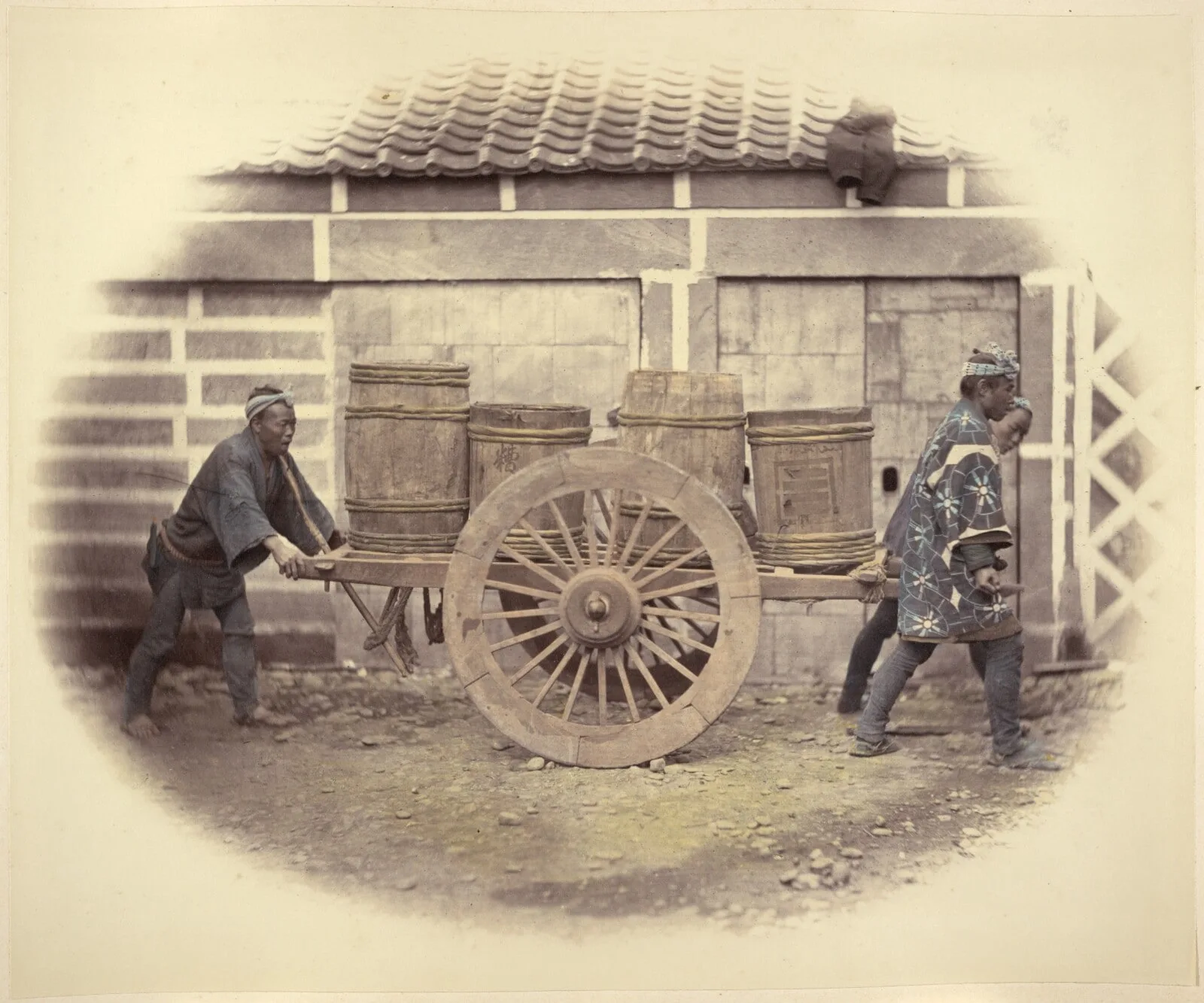 [Japanese Indentured Workers Pushing a Cart]