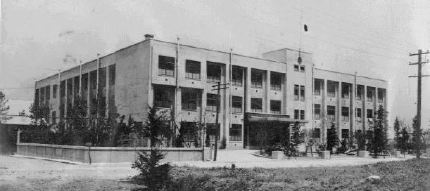 日本大学大阪中学校 本舘