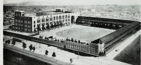 西六小学校